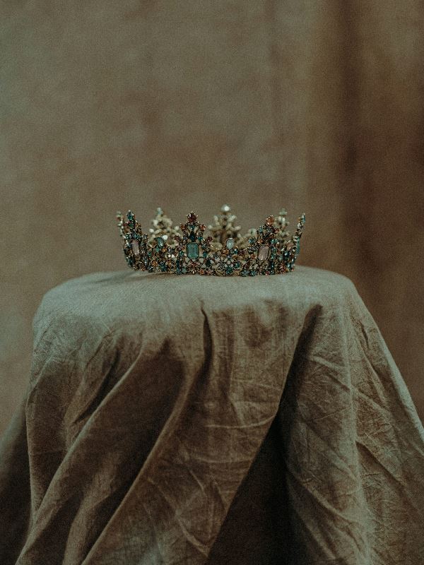 The Crown’s Gambit