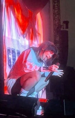 Icon of Billie eilish; Smut